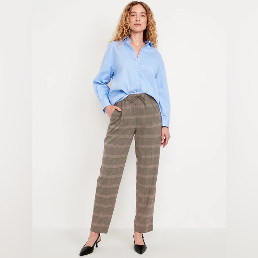 M | Old Navy Brown Plaid Women's Trousers